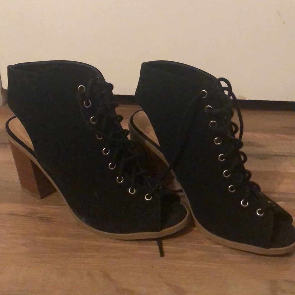 Black lace up peep toe heel
